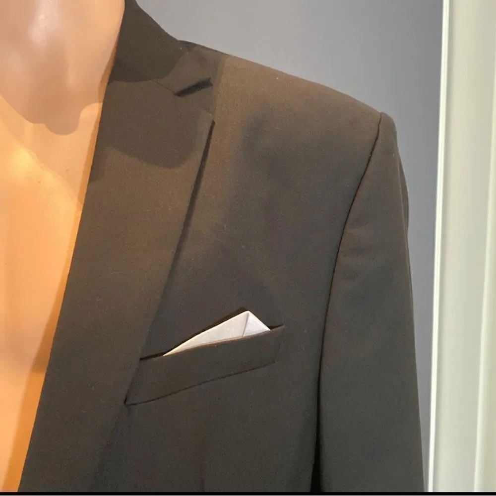 Men’s Black 2 Piece Suit One Button Notched Lapel Size 40 Jacket 36 Pants NWT